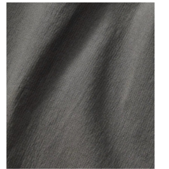 L.L. Bean Women's Stretch Ripstop Pull-On Navy Capris, Slim leg - Picture 6 of 9